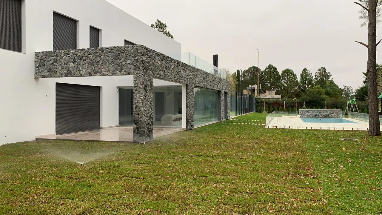 Urbano Constructora - Obras Civiles y de Arquitectura