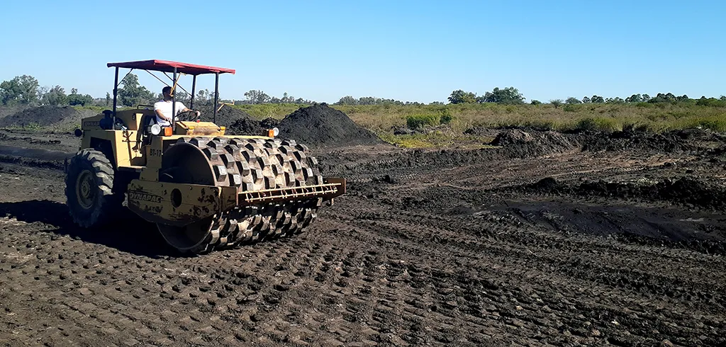 Urbano Constructora - Loteos y movimiento de suelo