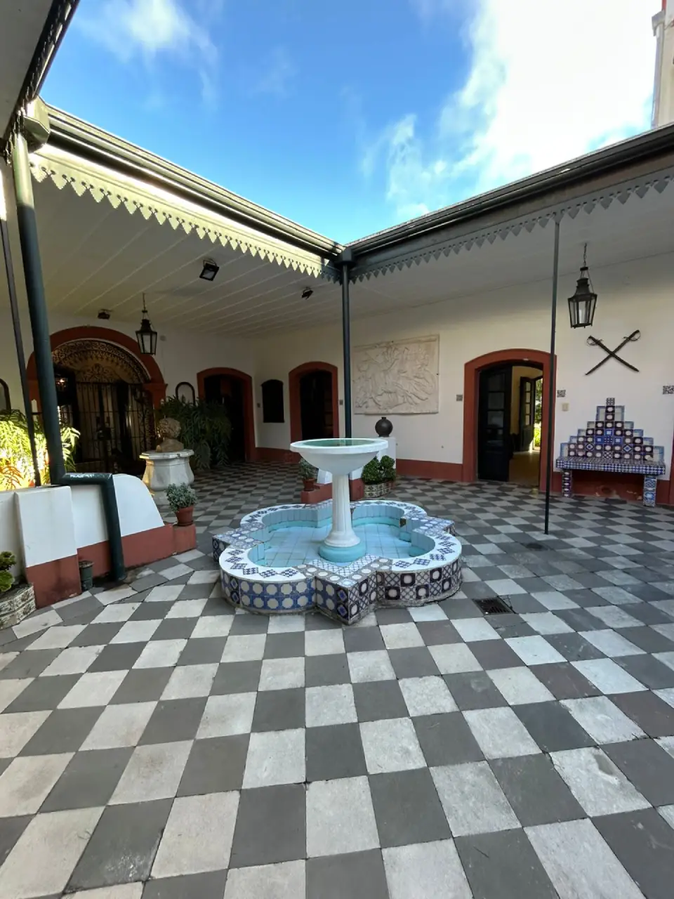 Protegido: Delio Panizza- mantenimiento de muros exteriores e interiores